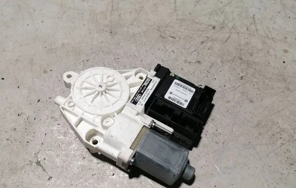 Audi A3 S3 8P Rear door window regulator motor 8P4959802B 0130822263