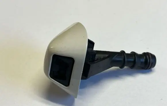 BMW 1 E81 E87 Headlight washer spray nozzle 7179466