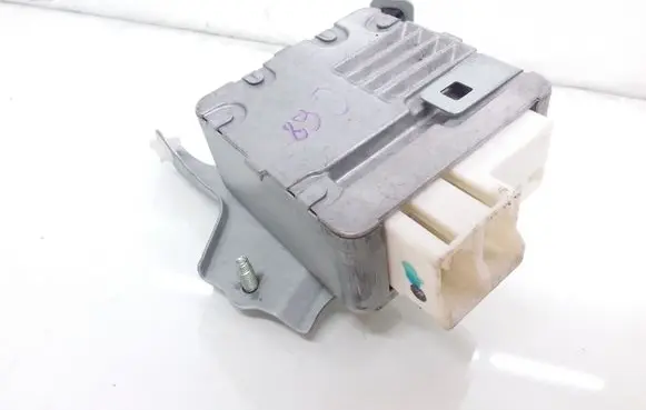 Toyota Yaris Power steering control unit/module 896500D110 6900001067 1129001331