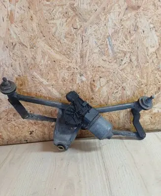Front wiper linkage and motor