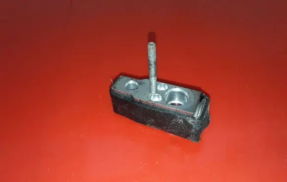 Mazda CX-9 Air conditioning (A/C) expansion valve NOCODE