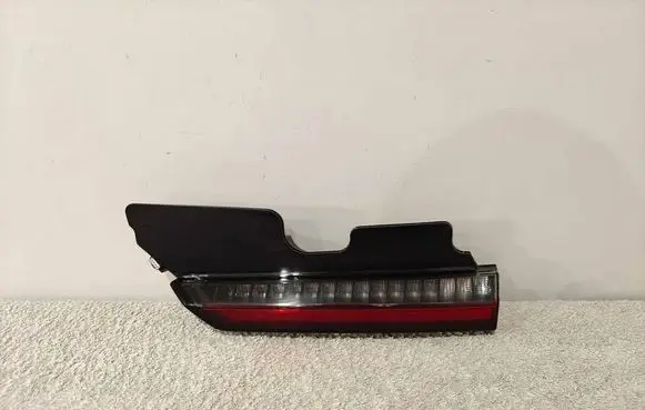 Volvo C40 Tailgate rear/tail lights 2SW01556202 2SK2806