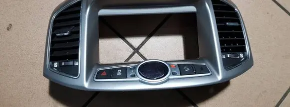 Chevrolet Captiva Panel trim