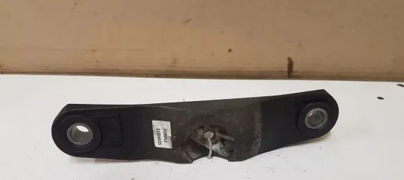 Volvo V40 Engine mounting bracket 31277073 326E06B