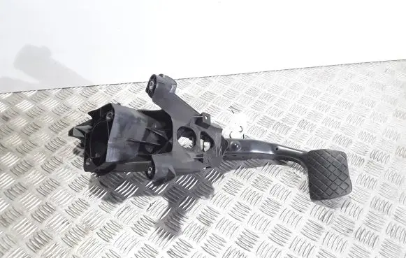 Volkswagen Golf VII Brake pedal 5Q1723058AJ