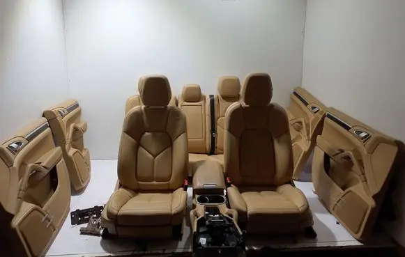 Porsche Cayenne (92A) Interior set 