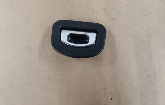 Maserati Ghibli Tie down hook / loop