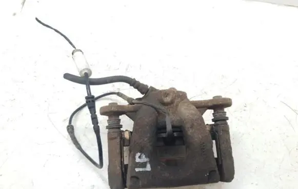 BMW 1 E81 E87 Front brake caliper