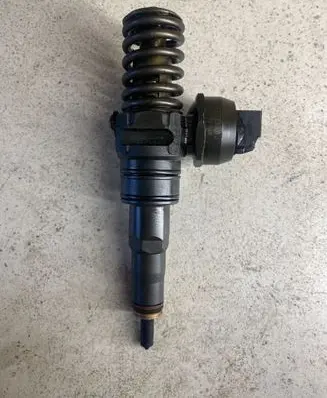 Volkswagen Phaeton Fuel injector 07Z130073F