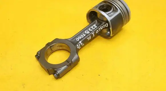 Fiat Doblo Piston with connecting rod
