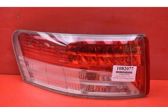 Toyota Avensis Verso Rear/tail lights 0520