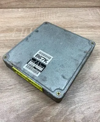 Mazda 626 Engine control unit/module ECU B67K18881B 0797003322