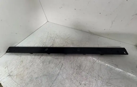 Top upper radiator support slam panel