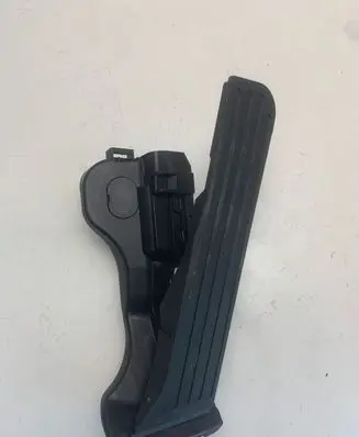 Volkswagen Jetta VI Accelerator throttle pedal 1K1723503AR