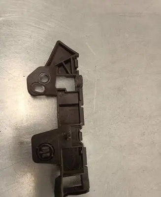 Opel Zafira C Front bumper mounting bracket 13356871 000193235