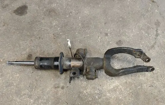 BMW 5 F10 F11 Front shock absorber/damper 37116852930 6852930 3711685293002