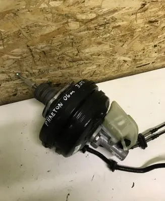 Volkswagen Phaeton Brake booster 3D1612105B