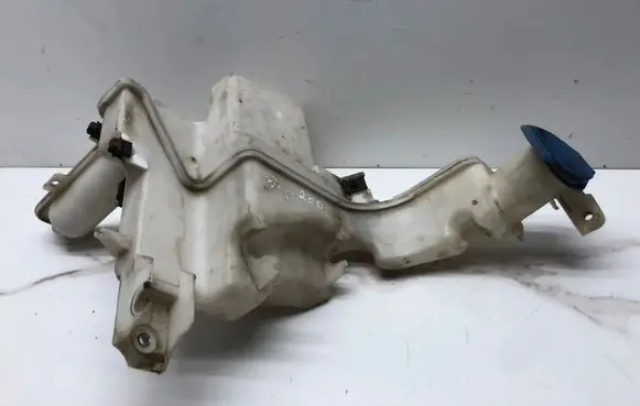Volkswagen PASSAT B6 Windshield washer fluid reservoir/tank 3C0955453