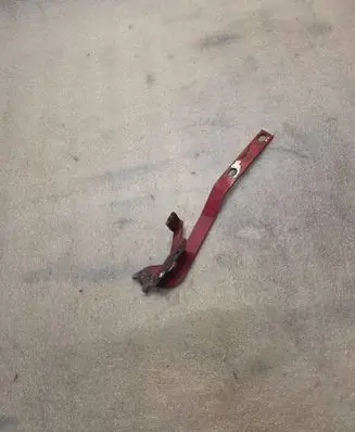 Ford Sierra Engine bonnet/hood hinges 