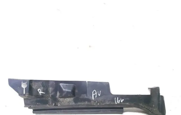 Toyota Avensis T270 Other engine bay part 53807-05030