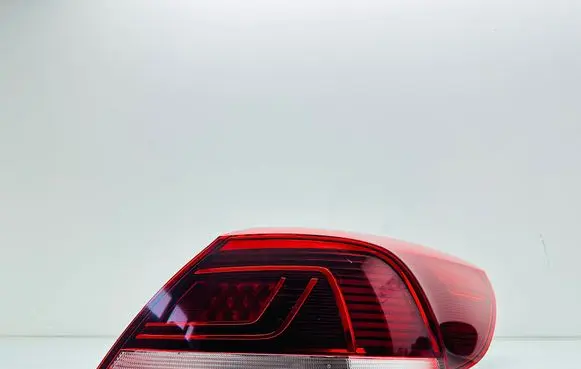 Volkswagen PASSAT CC Rear/tail lights 3C8945208T 81170201 010313