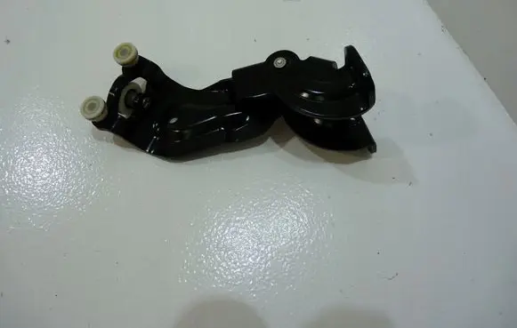 Seat Alhambra (Mk2) Sliding door upper top rail 7N0843336G