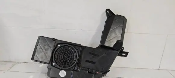Audi A4 S4 B7 8E 8H Subwoofer speaker 8E9035382D 1206165 4913410306