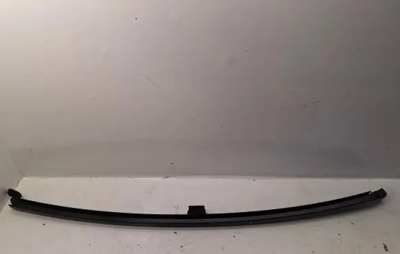 Toyota Avensis T270 Rear door windshield rail 6740820330 91336L