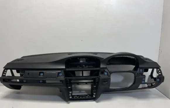 BMW M3 e92 Dashboard 9120334 9120331