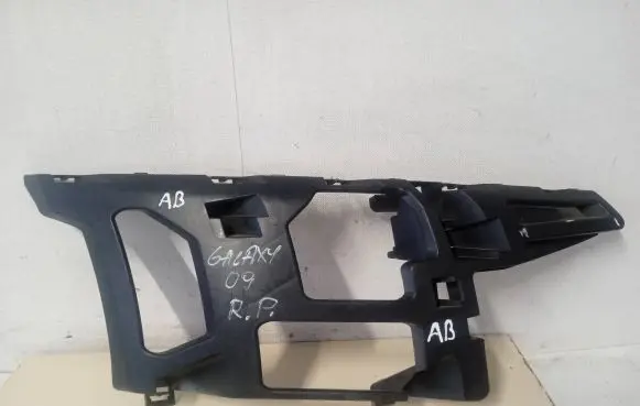 Ford Mondeo MK IV Front bumper mounting bracket 7S7117E856A