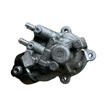Audi A3 S3 8V Fuel injection high pressure pump 0445010537 04L130755D