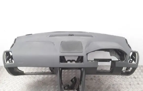 Volvo XC90 Dashboard 039851746 3409389 TJH1093430115