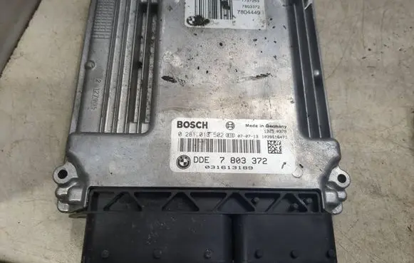 BMW 3 E90 E91 Engine control unit/module 0281013502 031613189 7803372