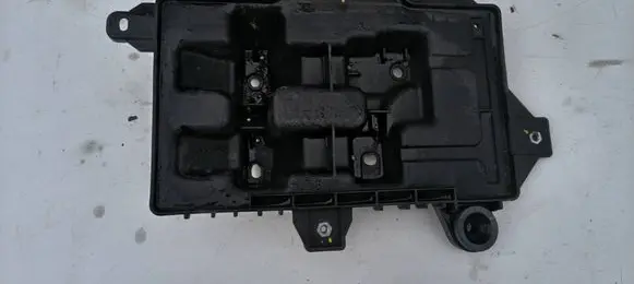Hyundai Tucson TL Battery tray 37150D3700