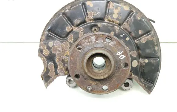 Volkswagen PASSAT B6 Front wheel hub spindle knuckle 3C0407258C