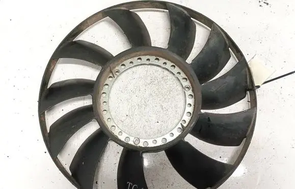 Audi A4 S4 B5 8D Fan impeller 