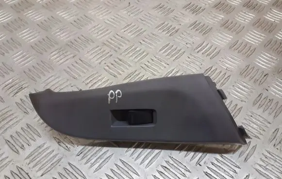Nissan Almera N16 Quarter vent window switch BRAK