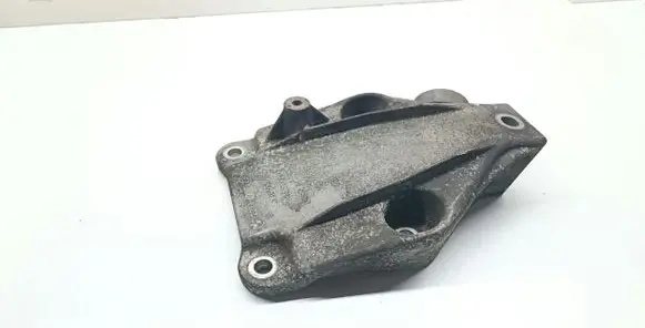 BMW 5 GT F07 Engine mounting bracket 6777623 22116777623