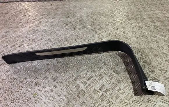 Mercedes-Benz X-class W470 Front sill trim cover 769B55XA5A