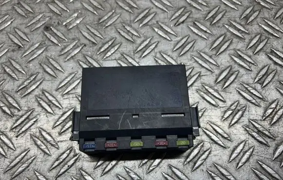 Lexus IS 220D-250-350 Fuse module 8921153020