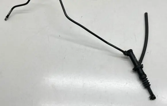 Clutch slave cylinder