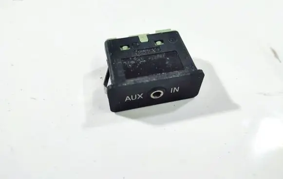 BMW X1 E84 USB socket connector 61316986791