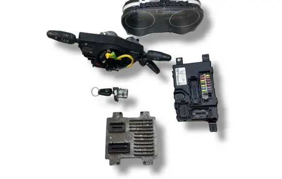 Opel Corsa D Engine ECU kit and lock set 55590539 12636386 P0013373017