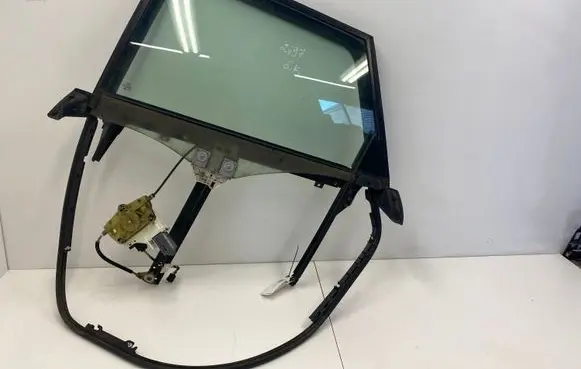 Audi A6 S6 C6 4F Rear door window regulator with motor 4F0839461B 4F0959801C