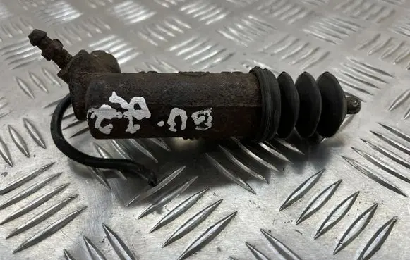 Toyota Avensis T250 Master brake cylinder