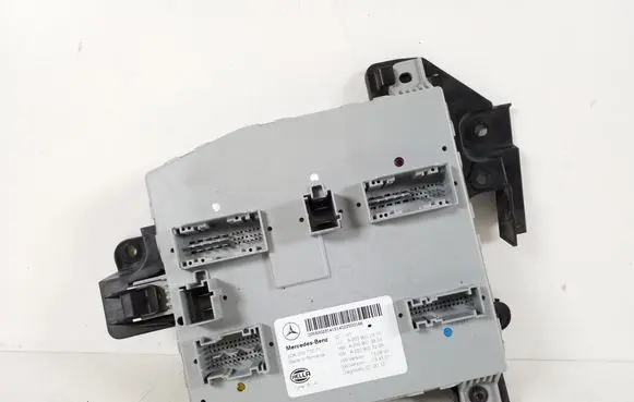 Mercedes-Benz C W205 SAM control unit A2059002314