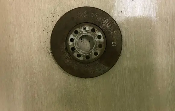 Volkswagen Golf V Front brake disc