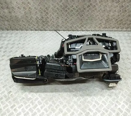 BMW XM Interior heater climate box assembly 5A31834