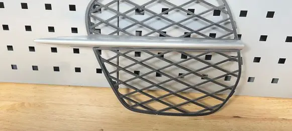 BMW X5 E70 Front bumper lower grill 7222857 51117222857