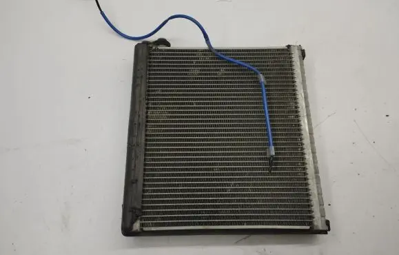 Air conditioning (A/C) radiator (interior)